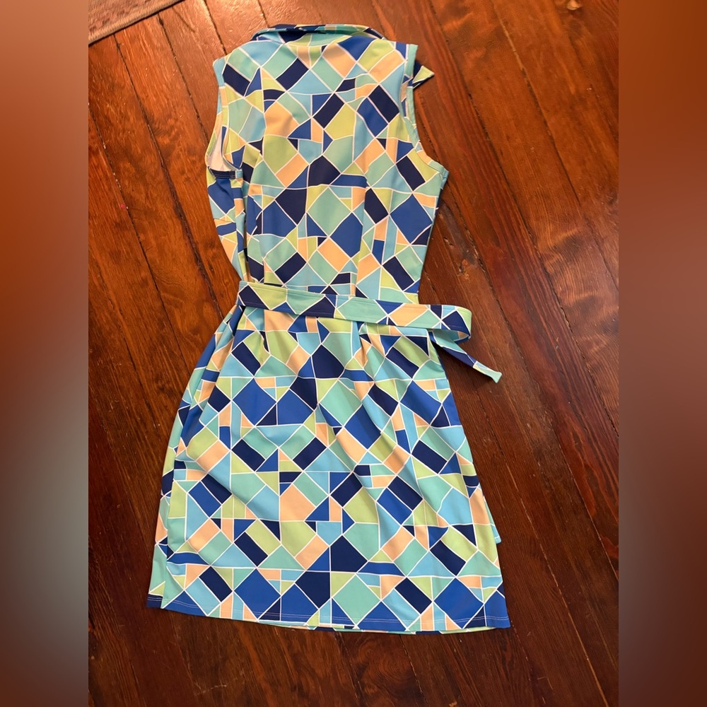 J. McLaughlin dolly blue belted geometric print tie waist Catalina dress size M - Picture 5 of 5